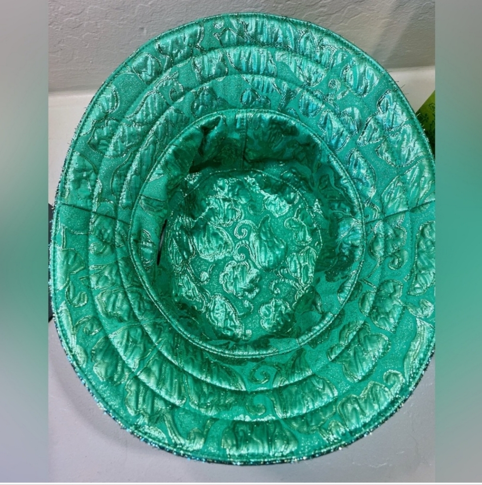 NWT Gucci Metallic Reversable Iridescent Green GG Bucket Hat Size Large - Picture 10 of 12